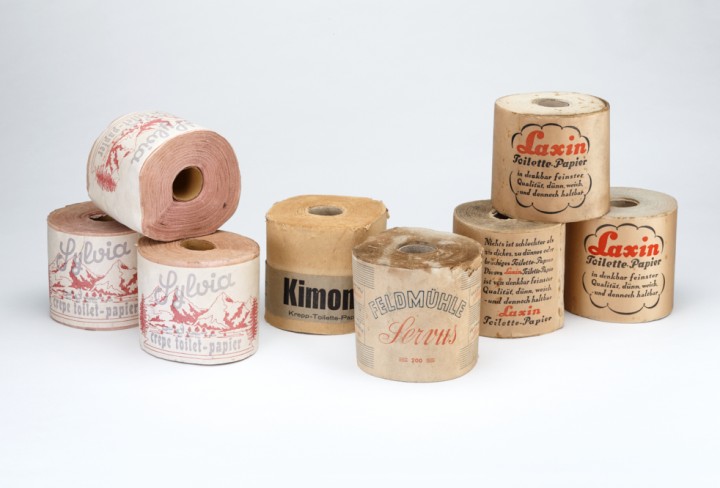 Toilettenpapierrollen vom Anfang des 20. Jahrhunderts